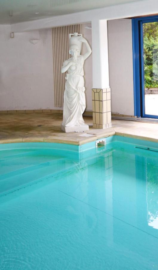 Le Manoir De La Mantille Caudry Esterno foto