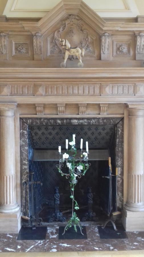 Le Manoir De La Mantille Caudry Esterno foto