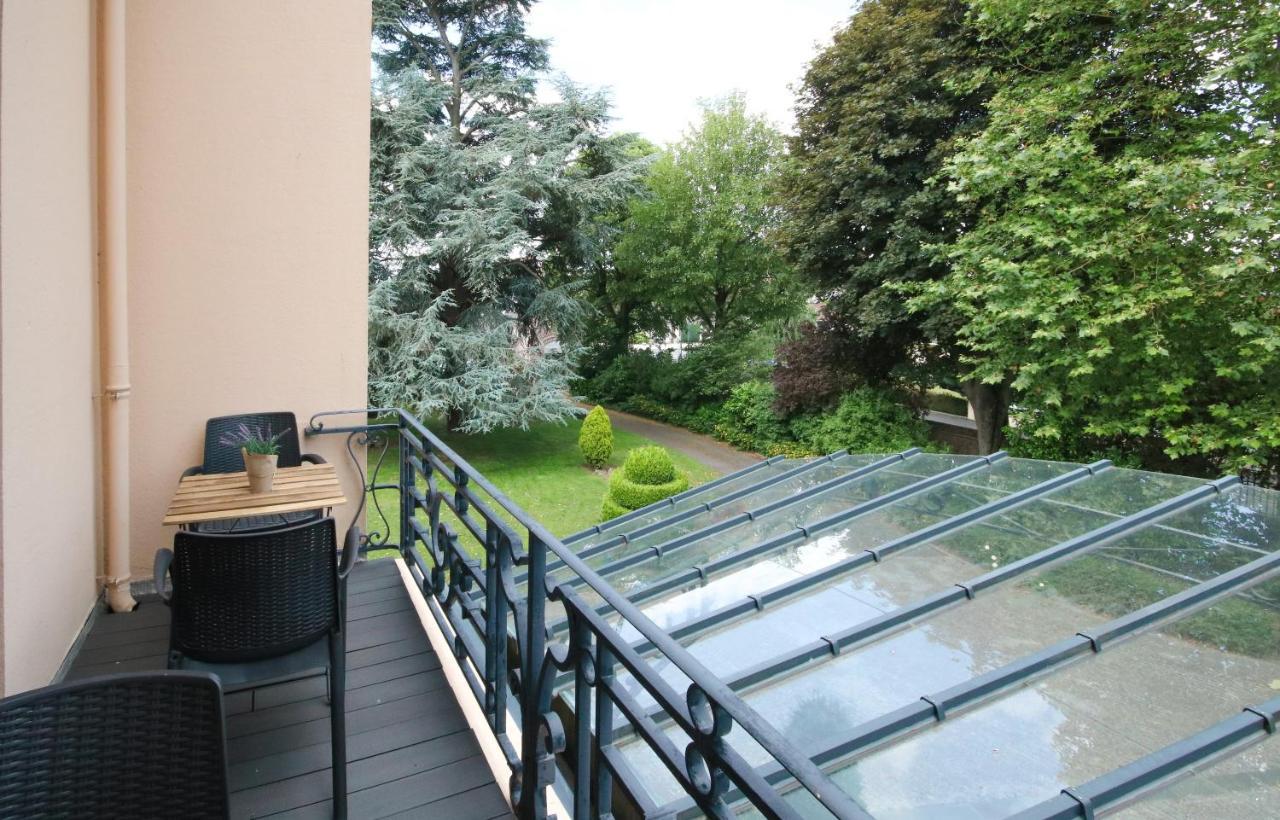 Le Manoir De La Mantille Caudry Esterno foto