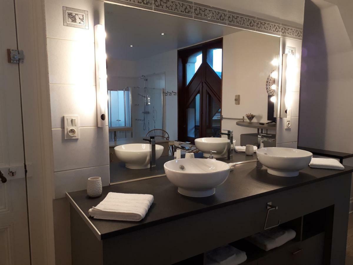Le Manoir De La Mantille Caudry Esterno foto